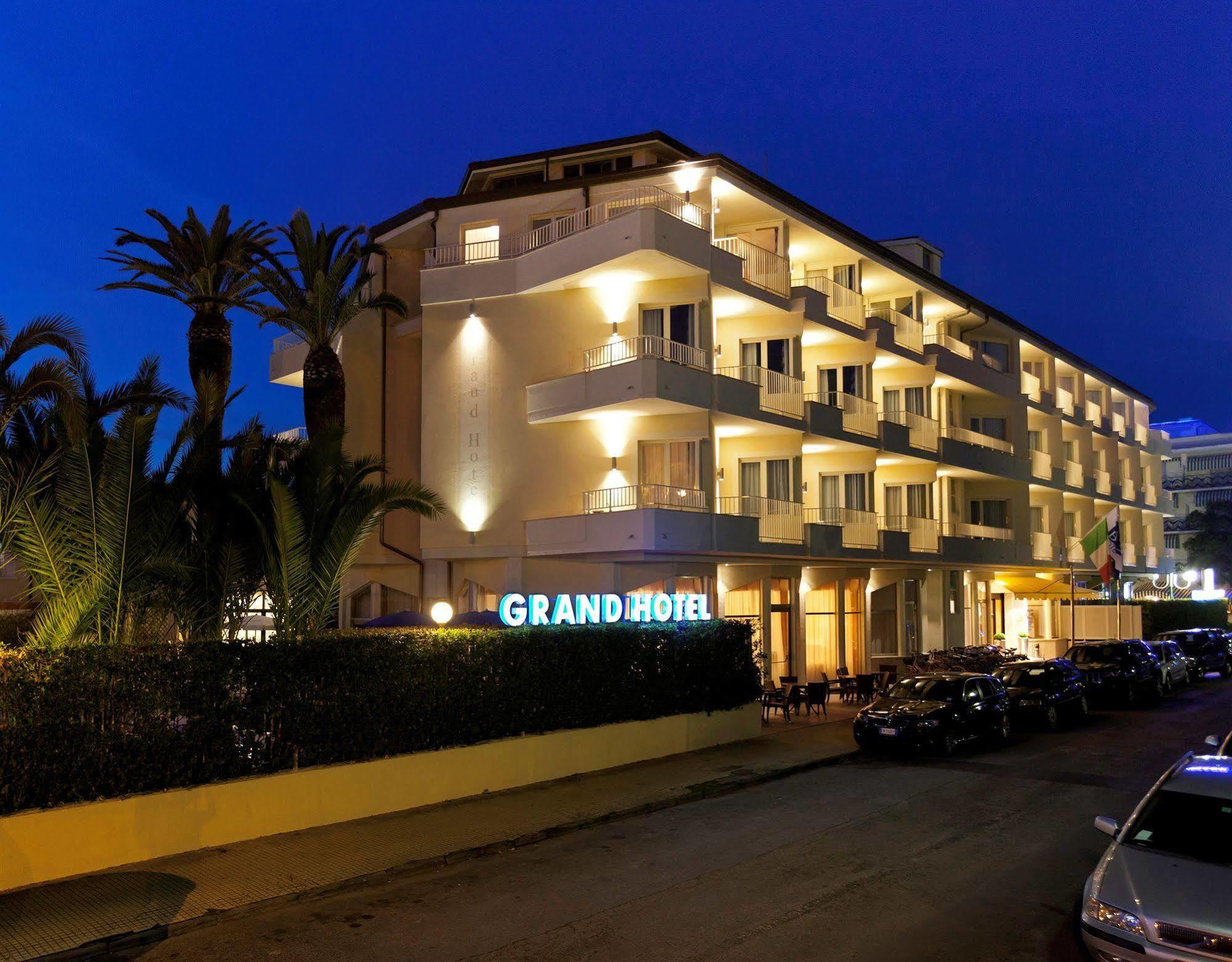 Grand Hotel Forte dei Marmi Exterior photo